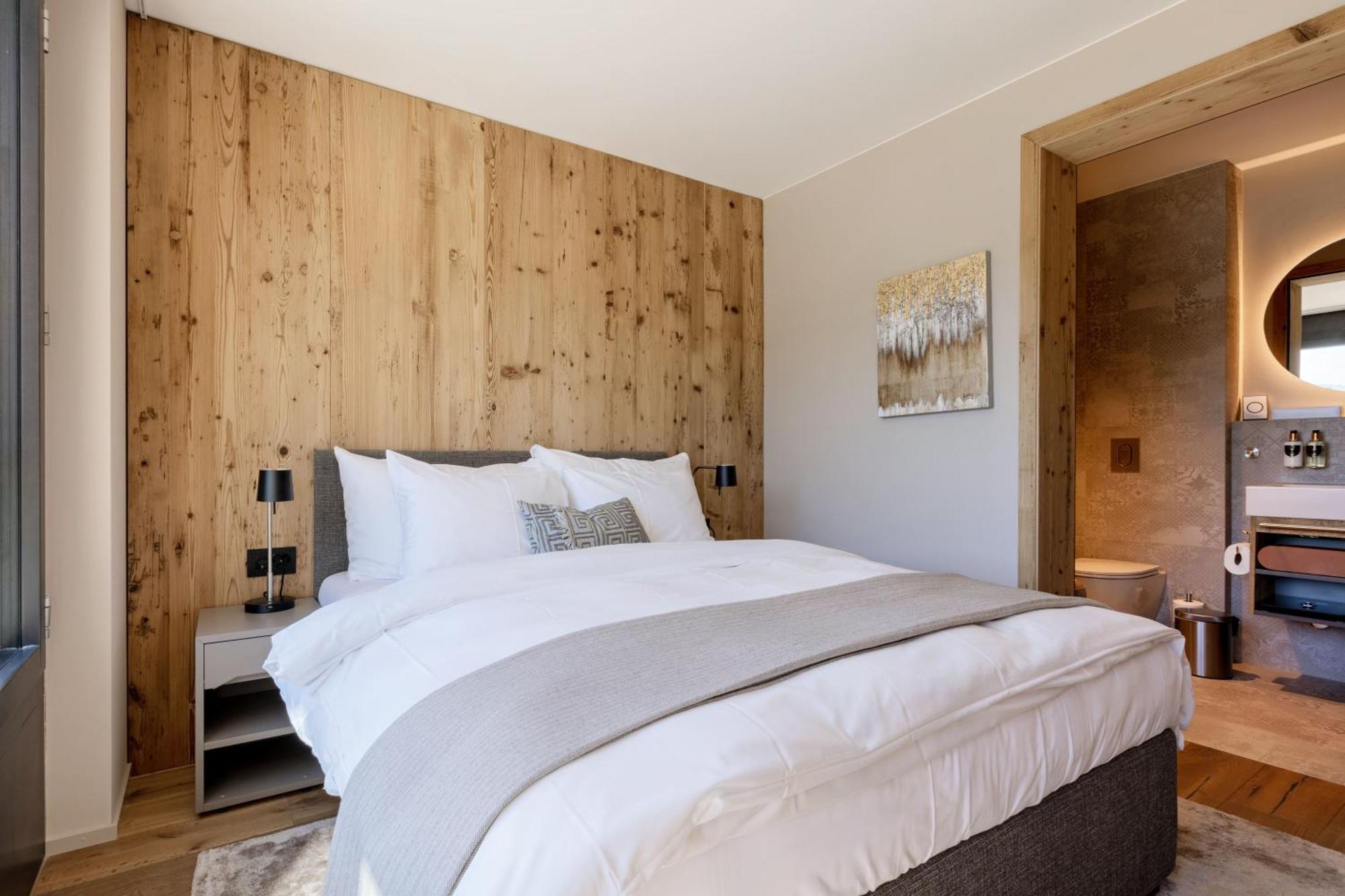 Postresidenz Am See Arosa Bilik gambar